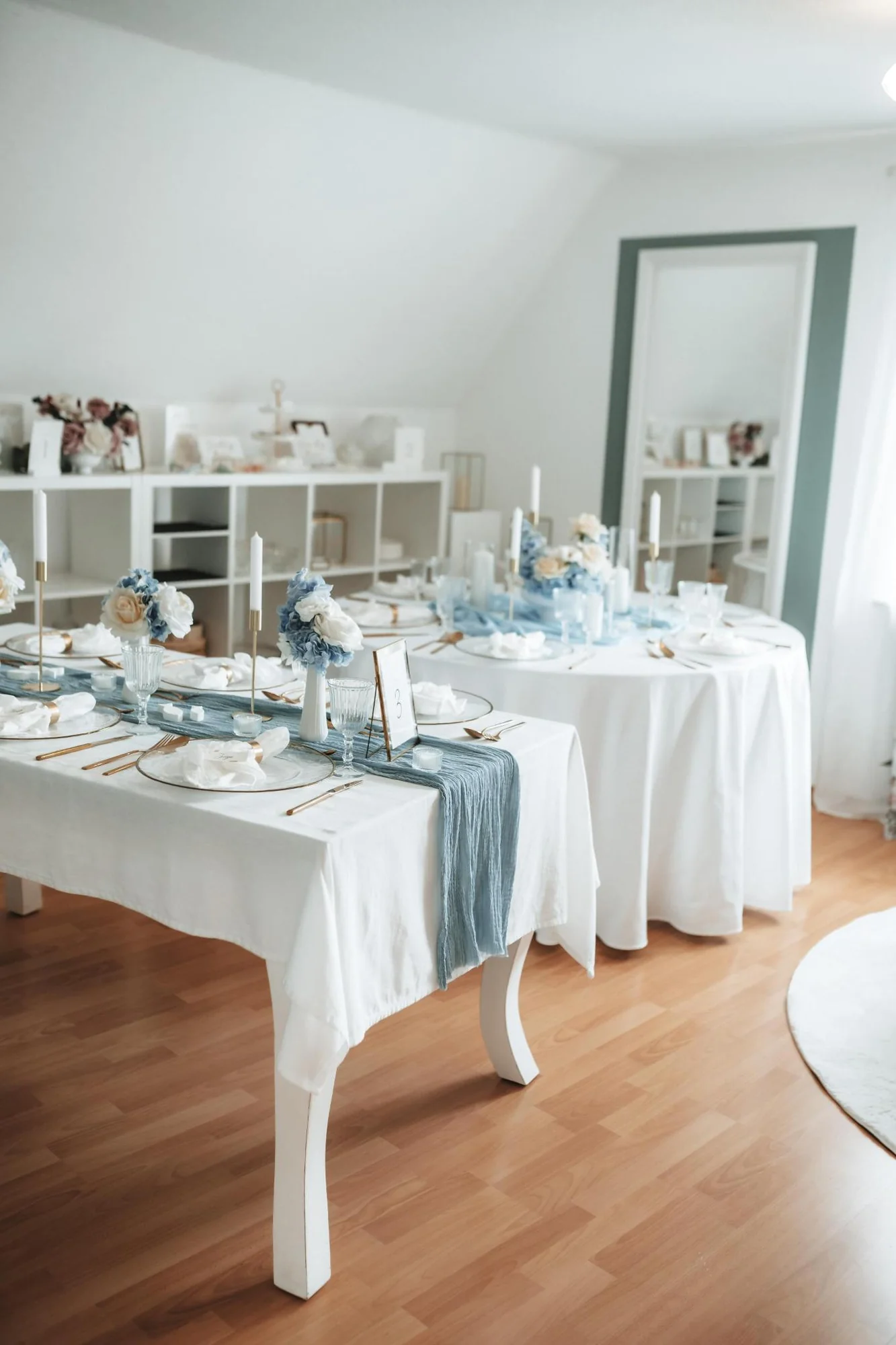 Einrichtung und Dekoration im Showroom von Dekomento